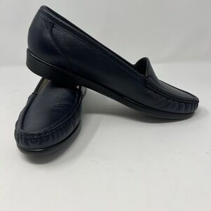 Women's SAS Navy Slip On Loafers Tripad Size 8S Excellent Condition